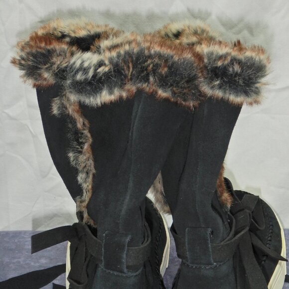 NWOT Black Leather Tom's Faux Fur Snow Boots - Picture 8 of 13
